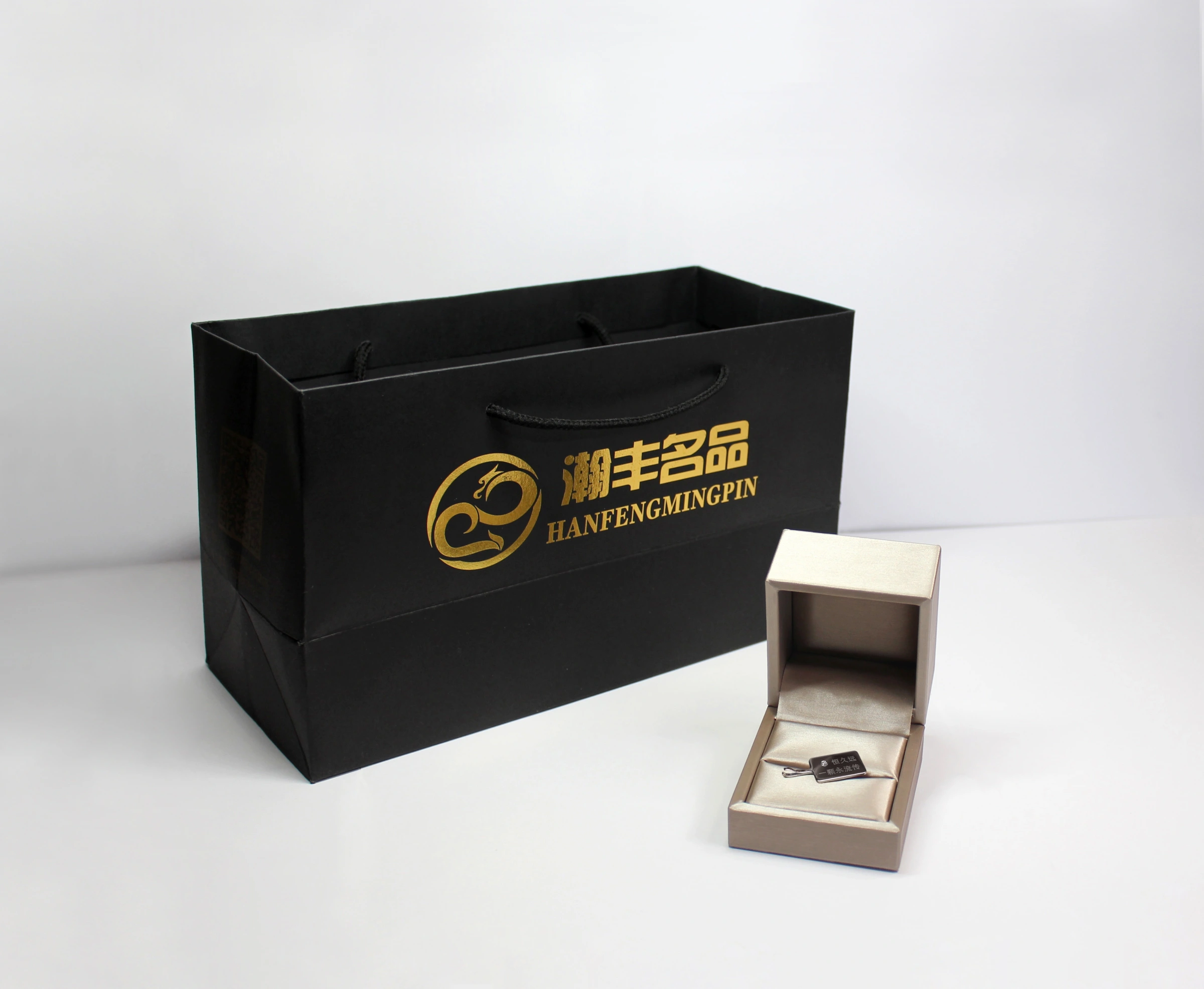 Additional jewellery storage contribution photograph