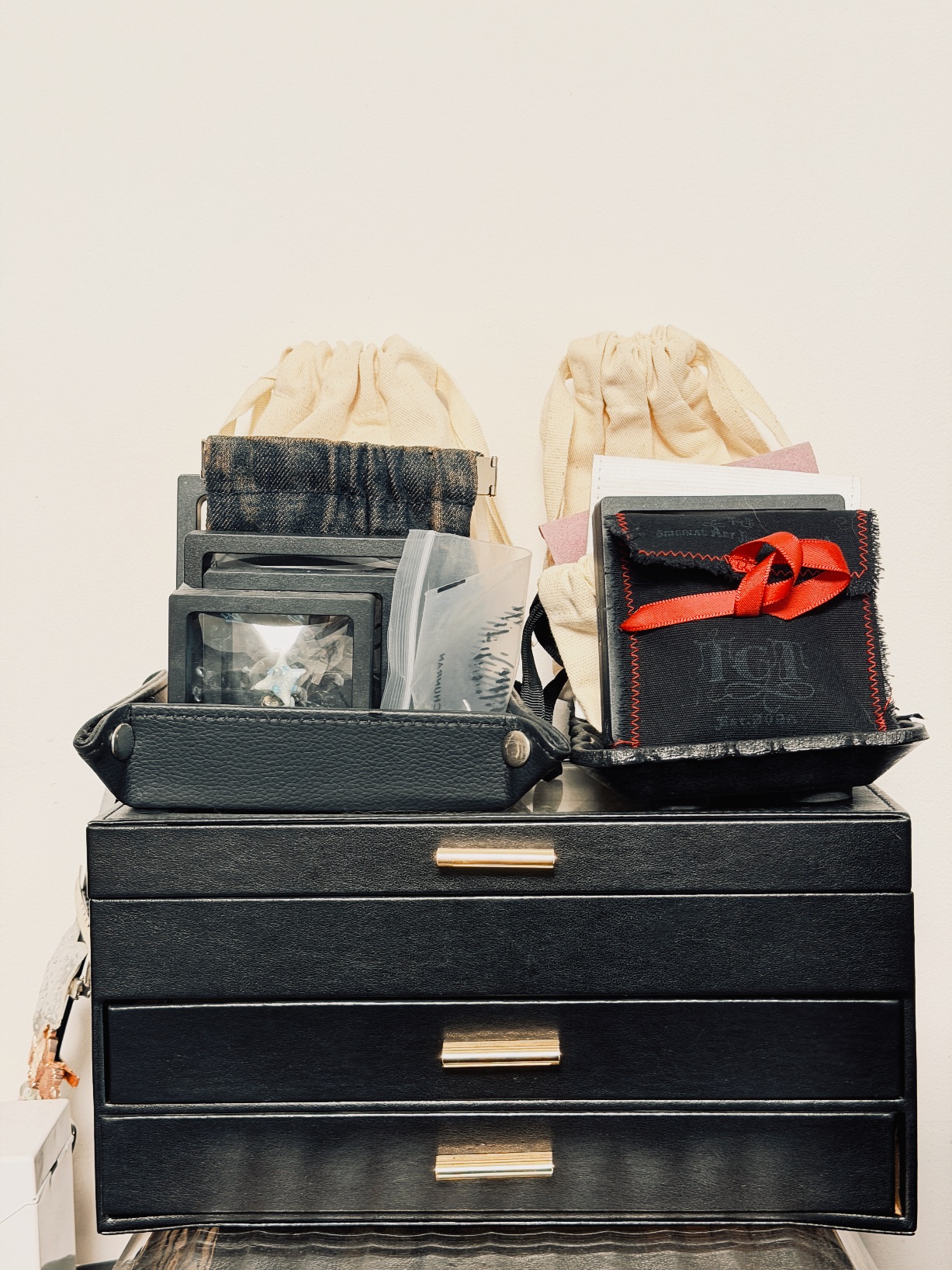 Additional jewellery storage contribution photograph